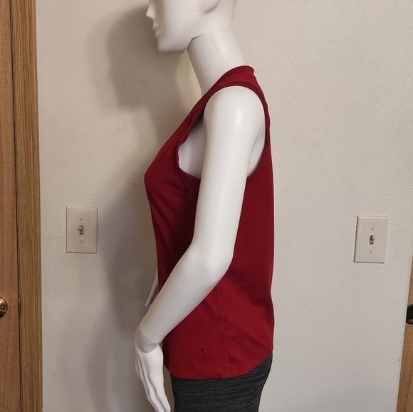 Burgundy athletic works‎ tank top size large - Picture 3 of 9